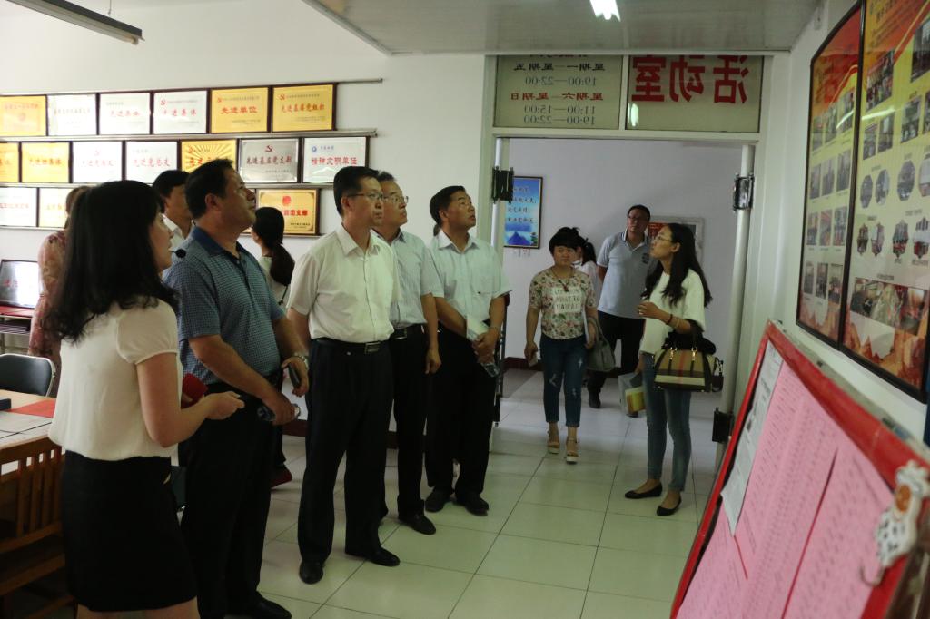 辅导员杨亚珺汇报betway必威官方网站服务型党组织建设工作